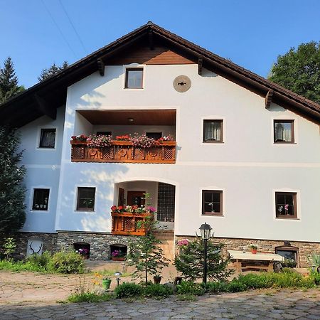 Отель Gaestepension Edeltraud Hirschegg  Экстерьер фото