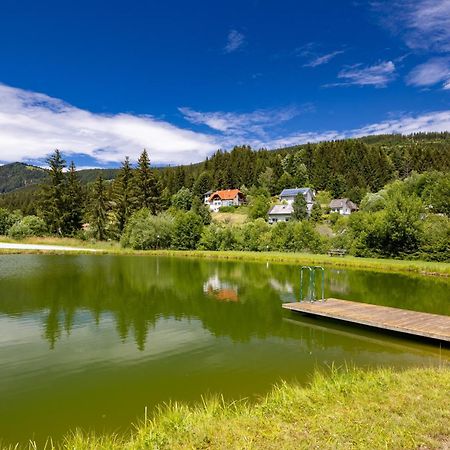 Отель Gaestepension Edeltraud Hirschegg  Экстерьер фото